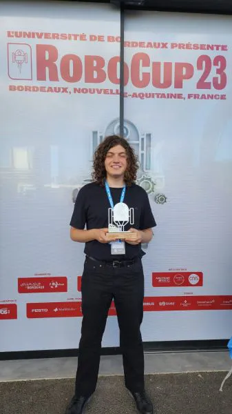 7905-estudiantes-del-iita-obtuvieron-el-segundo-lugar-de-los-premios-en-la-categoria-junior-en-la-robocup-2023