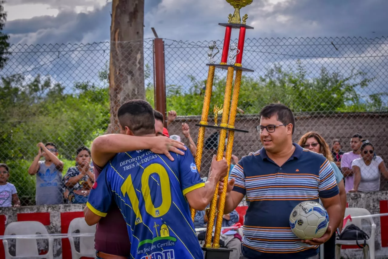 328247839_571224241550580_1666488248166158231_n