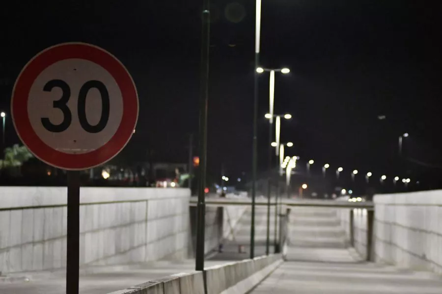 6913-habilitaron-el-sistema-de-iluminacion-en-el-paso-bajo-nivel-de-grand-bourg-y-el-nudo-vial-de-la-circunvalacion-noroeste
