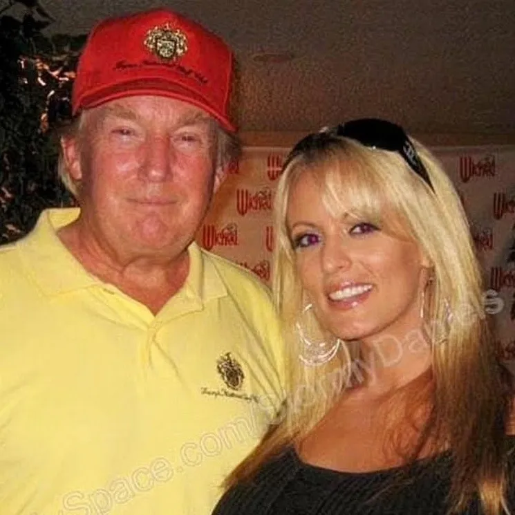 donald_trump-actriz_porno_stormy_daniels-themirrorcom.jpg_1916550547