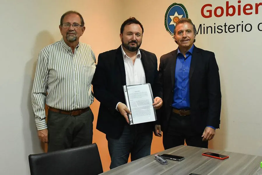 multimedia.normal.bdcb01ed0d384532.NzE0NC12aWFsaWRhZC15LXJlbXNhLXRyYWJhamFyYW5fbm9ybWFsLndlYnA=