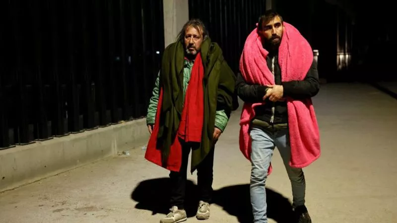 _128691741_658e7c998836bc86927bcdb5deadd74c58368ca90_265_5500_30941000x563