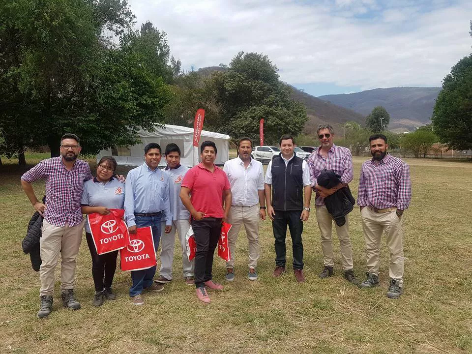 22366491_1985533245065546_8764666509436940238_n