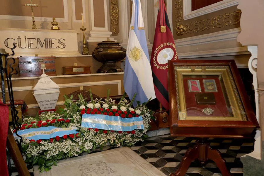 5690-conmemoraron-el-238-aniversario-del-nacimiento-de-guemes