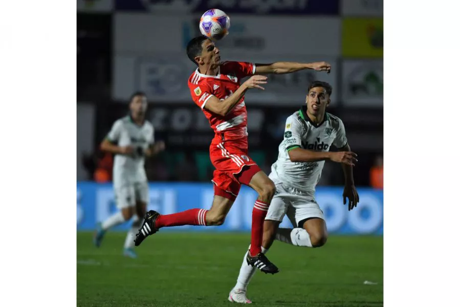 2899-river-llega-a-salta-con-todas-sus-estrellas-para-jugar-en-el-estadio-martearena