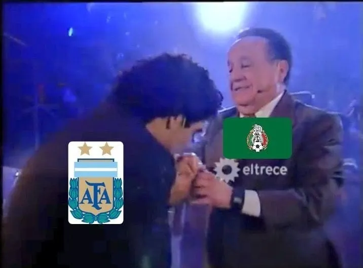 memes_diego_y_chespirito.jpeg_1614036885