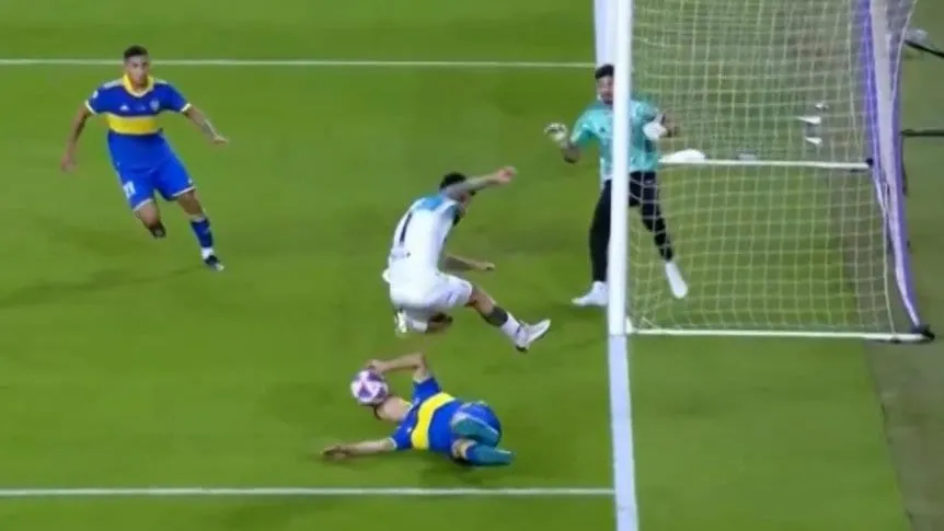 mano-boca-racing-sandez_862x485