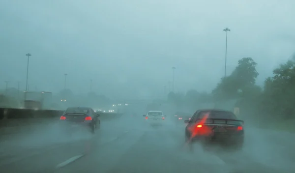 frenada_lluvia_torrencial-2npagn0cburg