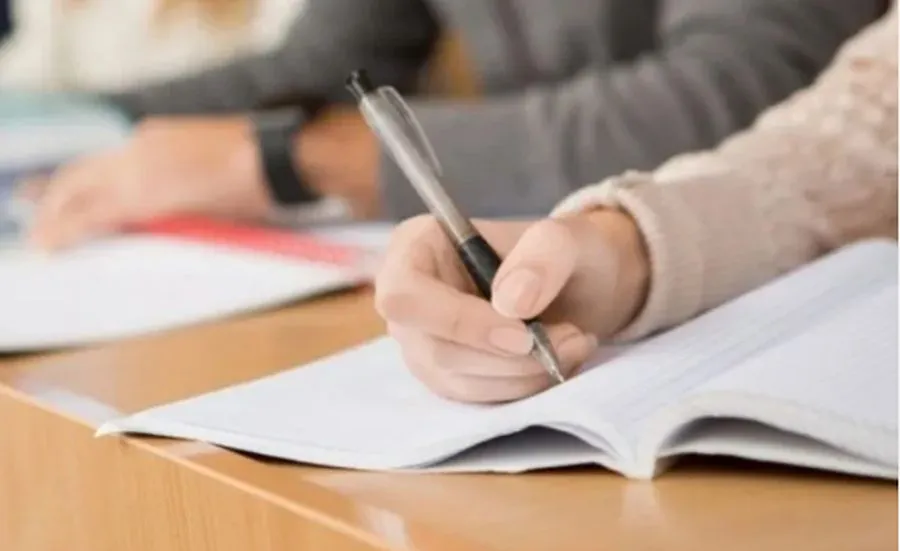 becas