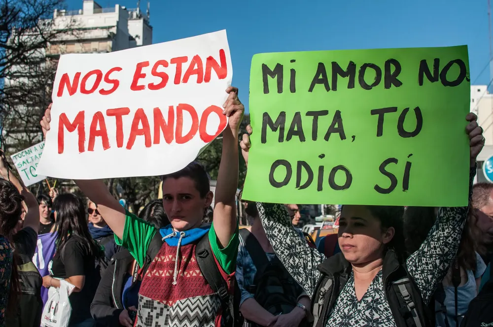 Argentina-un-femicidio-cada-30-horas-en-2016-scaled