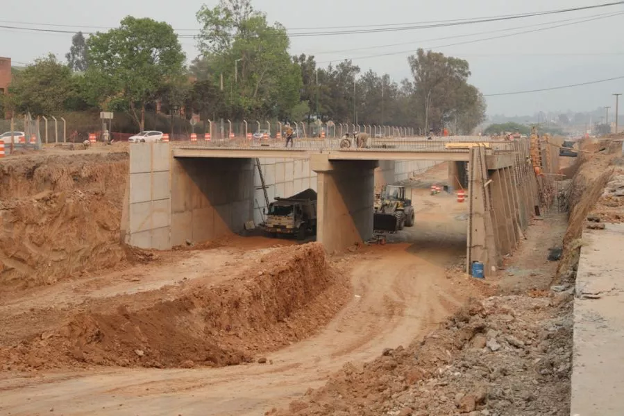 4752-por-avances-en-la-construccion-del-paso-bajo-nivel-en-grand-bourg-habra-nuevos-desvios-de-transito