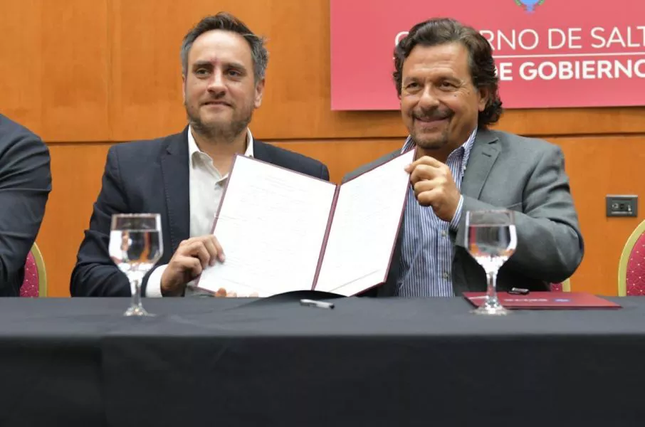 88929-saenz-firmo-un-convenio-para-financiar-obras-en-los-parques-nacionales-por-us-55-millones