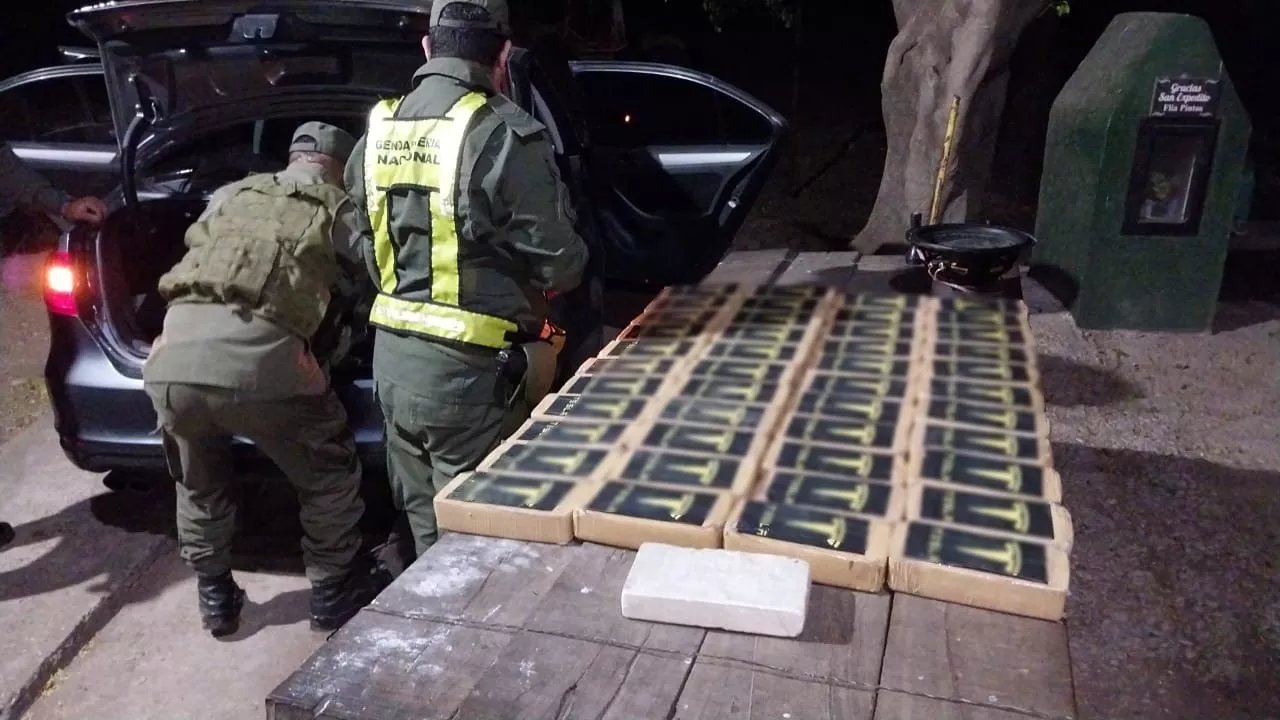 cocaina_dentro_de_parlante-salta_1