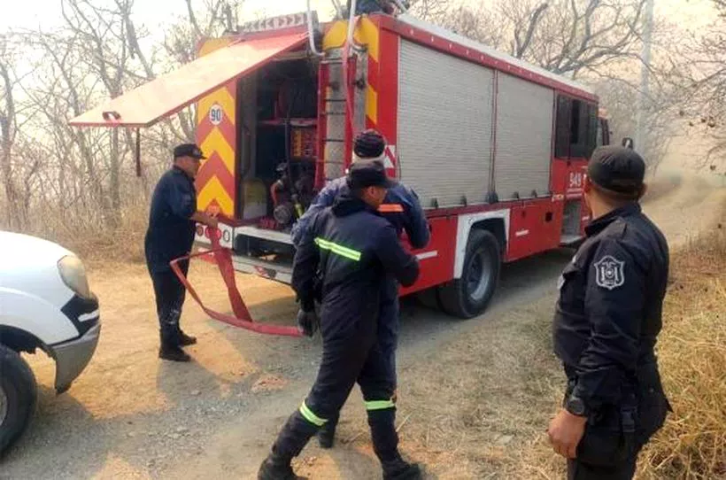 85840-importante-despliegue-operativo-por-diferentes-incendios-forestales