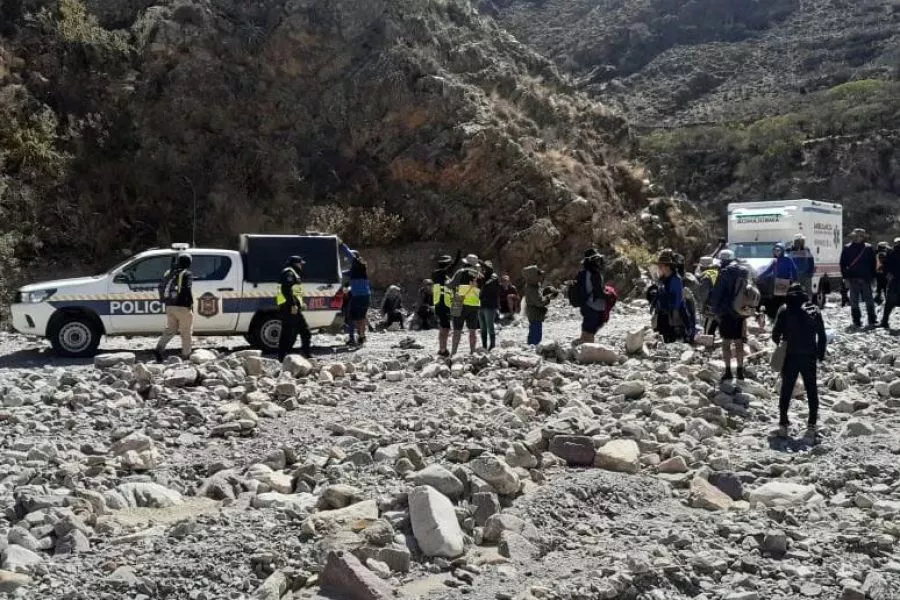 4046-mas-de-800-peregrinos-reciben-el-acompaniamiento-de-la-policia