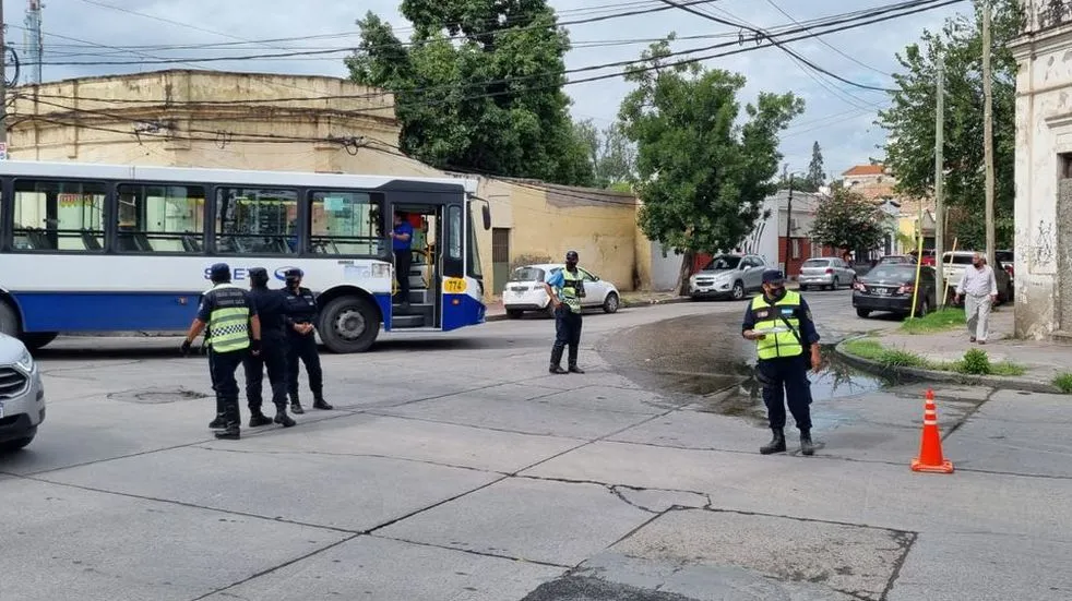 Buscan-testigos-por-la-muerte-de-la-mujer-que-cayo-de-un-SAETA