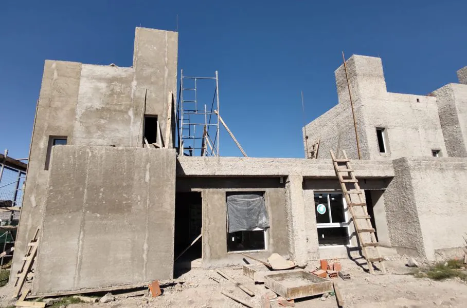 7917-en-el-carril-se-construyen-duplex-con-una-inversion-superior-a-los-65-millones