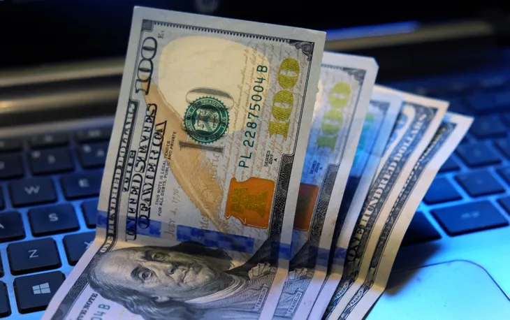 dolar-inversiones-finanzas-dolar-bluejpg