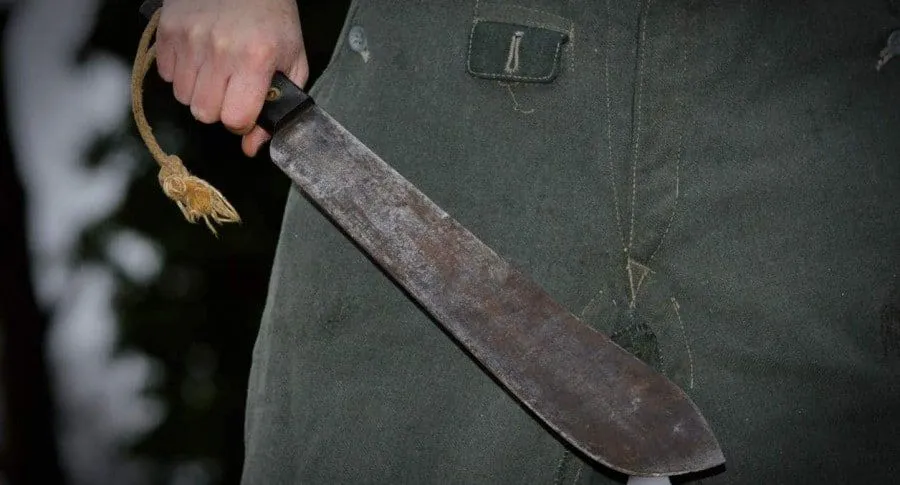 machete